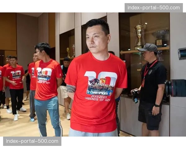 从“全华班”到“多国部队”，通讯：十年广州队（原广州恒大）的球员构成演变